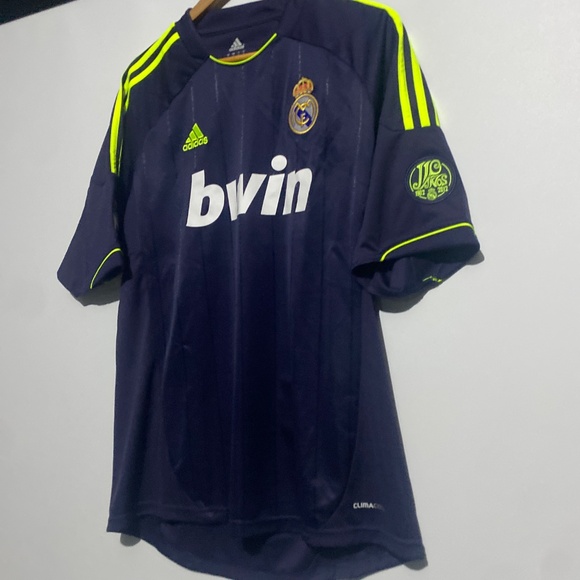 Adidas L Real Madrid 2012-13 Away Jersey - Picture 8 of 11